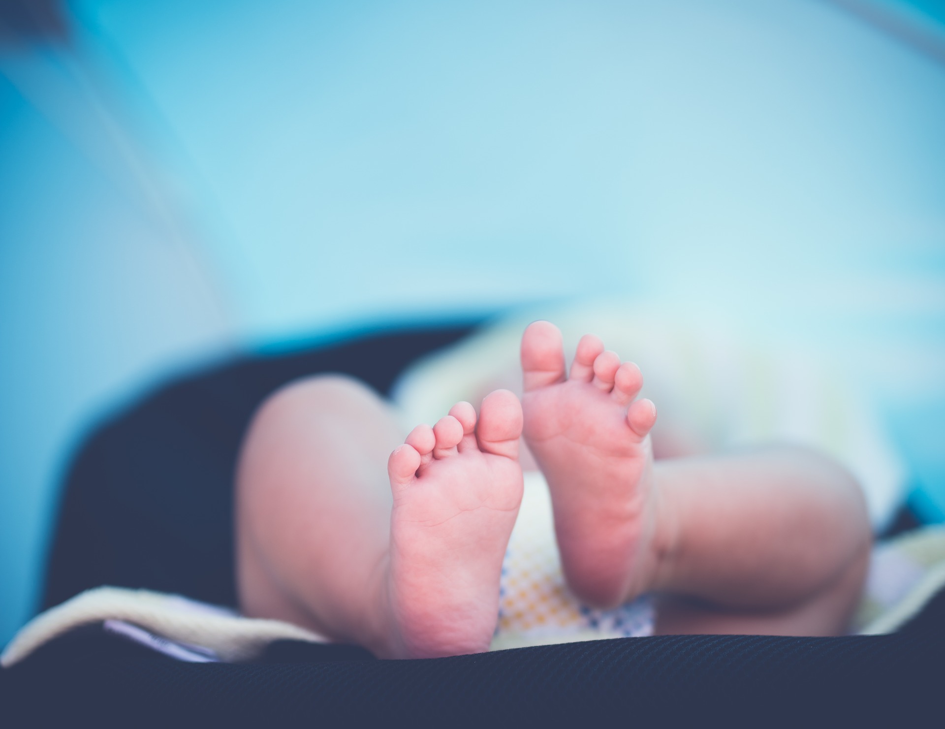 「新生児特別特別定額給付金」の実施を進言